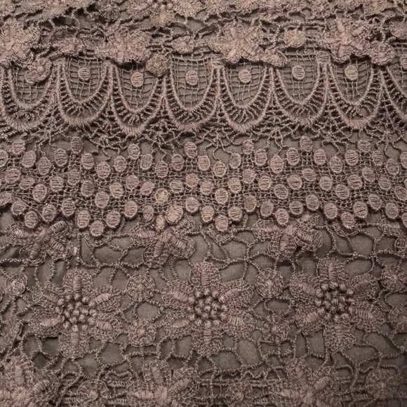 Like New- American Eagle Outfitter Skirt - Picture 6 of 6